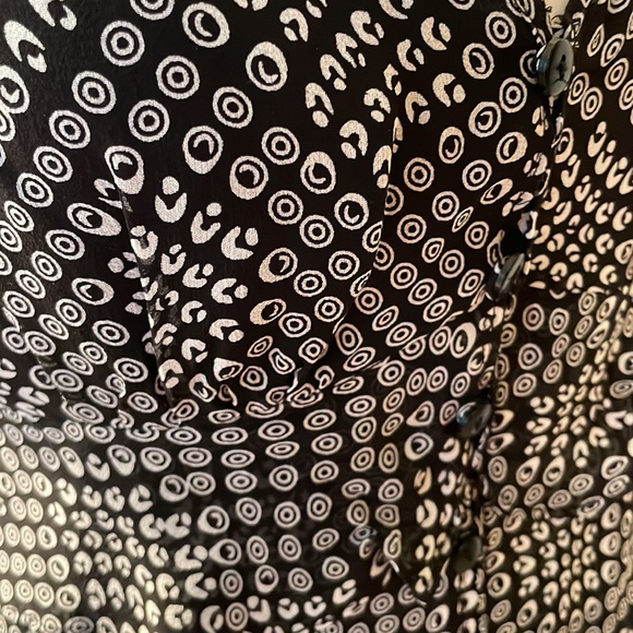 INC Petite Women’s Black & White Short Sleeve Top - 6P - Picture 4 of 7